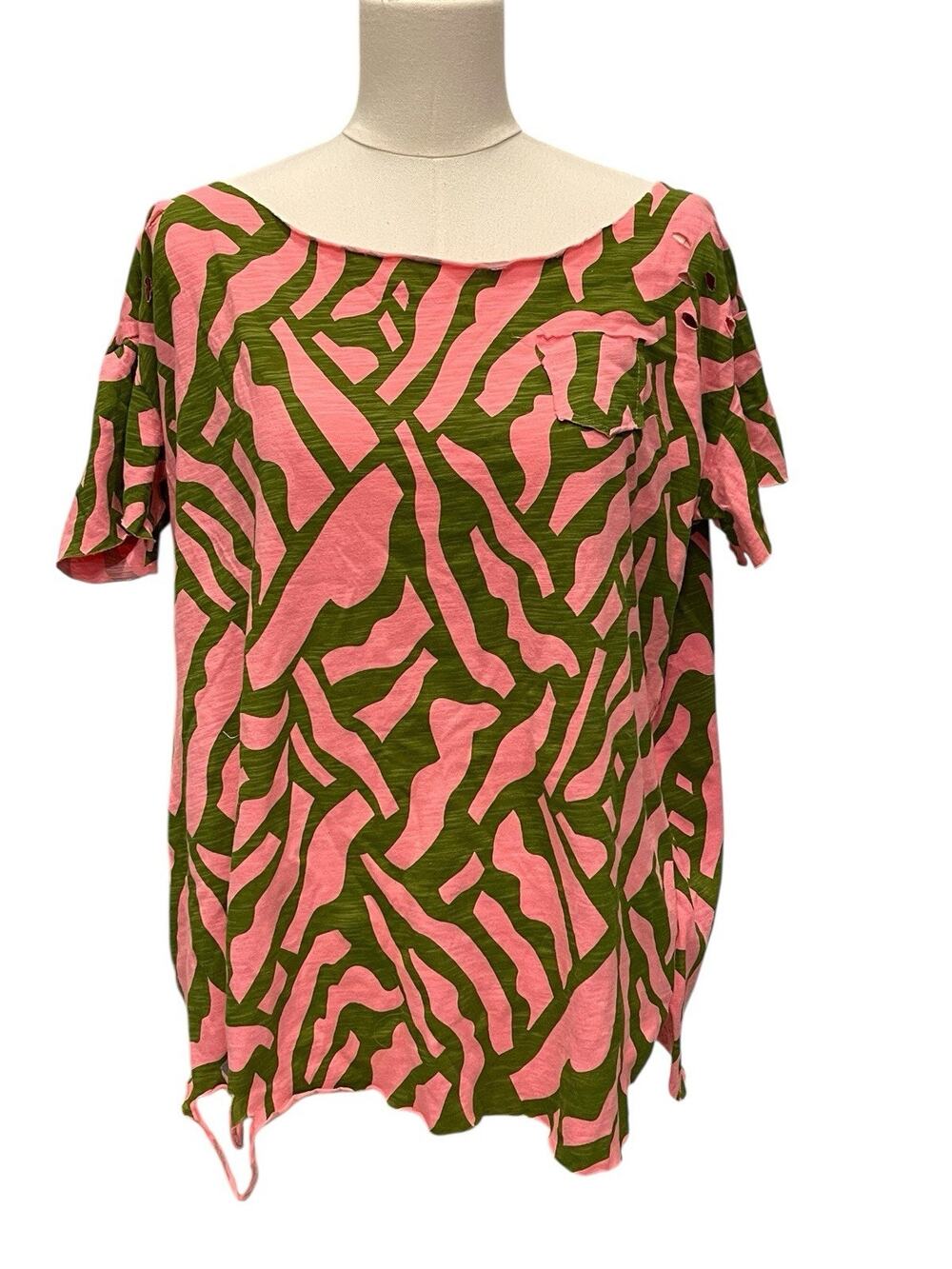 A Rare Bird distressed abstract-print short-sleeve top Sz: L/XL